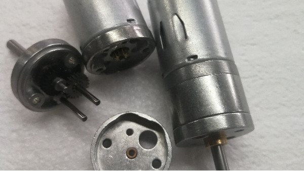 深圳齒輪減速電機電機廠家為您揭秘:齒輪減速電機